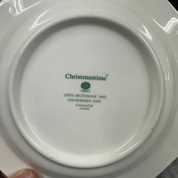 Nikko Christmastime Octagon 4.5 D Salad Dessert Plate Christmas Tree - Set of 4 - Picture 4 of 5